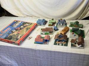 lot 163 image: Old Towne Miniature Village Set by Dura-Craft - Not Sure if the Assembled are Old Towne