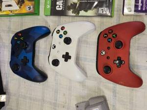 Collection of Xbox, Nintendo & Sega Games with Controllers and Wii Bag