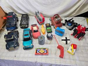 lot 206 image: Vintage Toy Cars and Games