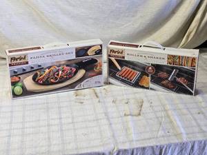 lot 222 image: Parini Grilling Set Fajita Skillet and Roller & Shaker with Grill Tools