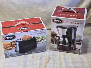 lot 233 image: Parini Cookware 2-Slice Toaster and 5-Cup Coffee Maker