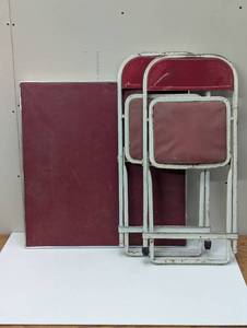 lot 91 image: Red Vinyl and Wood With Metal Frame Kids Card Table with 2 Chairs - Folding