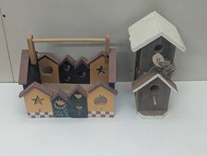 lot 29 image: 2 Piece Bird House Decor - 1 House 1 Tray
