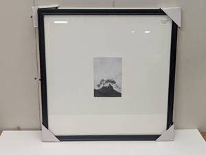 lot 65 image: 21.49 x 21.49 Matted to 5 x 7 Gallery Single Image Frame Black - Threshold