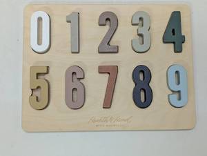 lot 149 image: Toy Numbers Peg Puzzle 11pc - Hearth & Hand with Magnolia