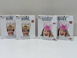 lot 153 image: 4 Pack - King & Queen Inflatable Floating Crowns