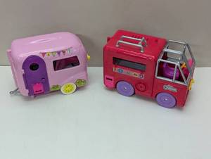 lot 178 image: Set of Chelsea Play Pieces - Glamper & Fire Truck - Barbie
