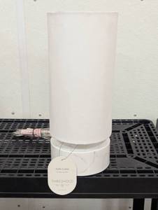 lot 14 image: Mini Lamp - OnOff Switch Cord - White