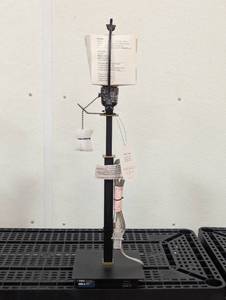 lot 16 image: Metal Table Lamp with USB Port - No Shade