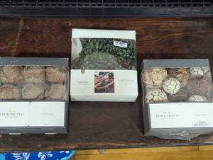 lot 22 image: Mixed Lot  of Vase Fillers - 3 Sets Total