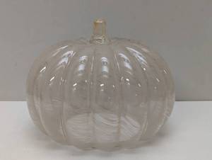 lot 125 image: 9 Inch Glass Pumpkin
