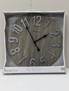 lot 142 image: Westclox 15.5 In. Wood Grain Wall Clock