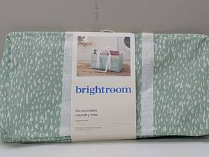 lot 85 image: Scrunch able Laundry Tote - Brightroom