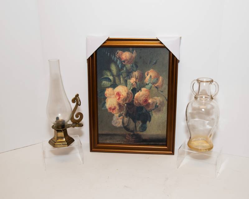 lot 113 image: Vintage Style Home Decor
