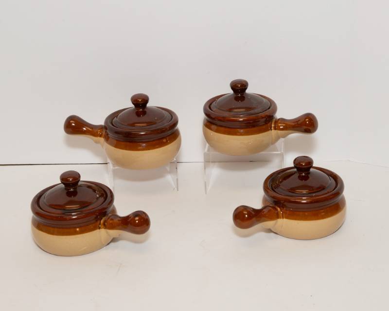 lot 30 image: Set of 4 Vintage Brown Rim French Onion  Chili Bowls - Stoneware (Made in Taiwan)