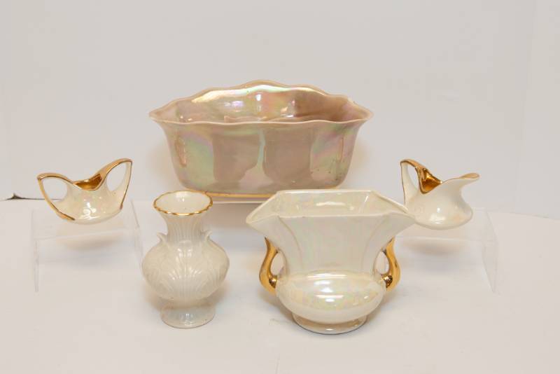 lot 73 image: Lusterware Pearlescent Glassware