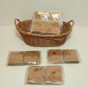 lot 6 image: 190 Brand New Butterfly Necklaces