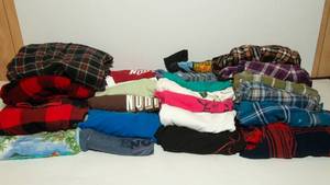 lot 25 image: T-Shirts and MN Flannels - LXL