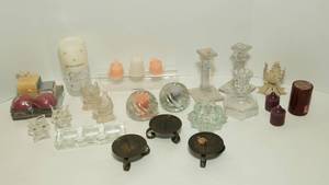 lot 31A image: 16 Candle Holders and Small Candles