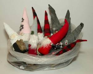 lot 47 image: Handmade Gnomes and Wine Bottle Topper Gnomes