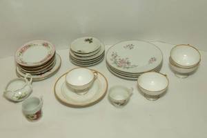 lot 56 image: Cups and Saucers