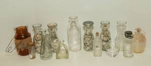 lot 61 image: 14 Pieces of Vintage Glass