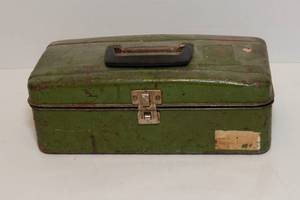 lot 255 image: Vintage Toolbox and Tools