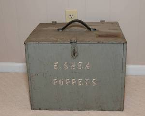 lot 267 image: E. Shea Puppets Box