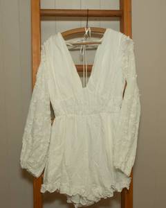lot 143 image: Saints and Secrets White Romper - Size Medium