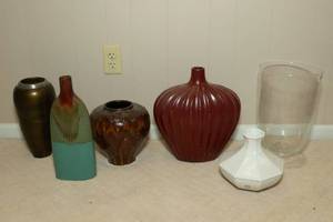 lot 147 image: Six Large Vases