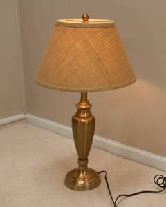 lot 151 image: Gold-Toned Lamp