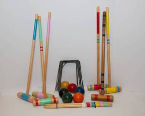 lot 189 image: Croquet Set