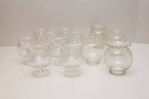 lot 279 image: Glass Floating Candle Holders