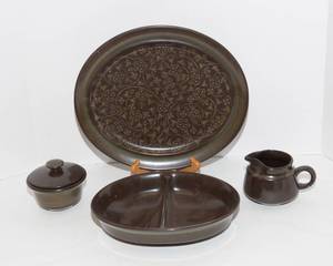 lot 284 image: Vintage Franciscan Madeira Serving Ware