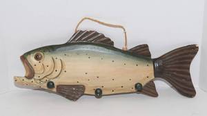 lot 300 image: Fish Wall Hanging with Hooks - 22W