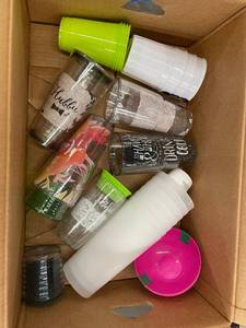 lot 17 image: Lot of 10 Decorative Drinking Cups and Tumblers