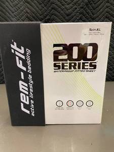 lot 28 image: REM-Fit Energize Collection Twin XL Waterproof Fitted Sheet