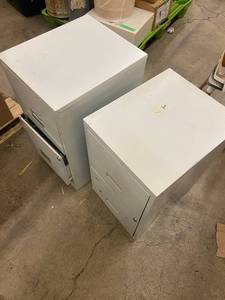 lot 35 image: Set of 2 Used Office Filing Cabinets