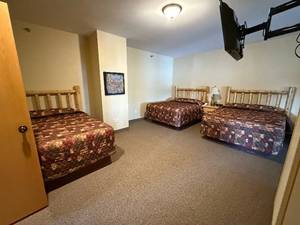 Luxury Getaway I 3 Night Suite Lodge Stay (May 12th - May 15th, 2025)