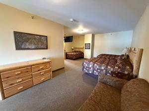 Luxury Getaway I 3 Night Suite Lodge Stay (May 12th - May 15th, 2025)