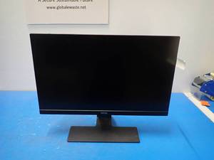 Benq&nbsp;GW2280-B LCD Monitor // 21.5" screen with 1920 x 1080 HD Resolution // Includes power cable // unit has light scratches&nbsp;