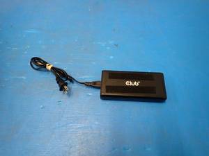 lot 13 image: Club 3D&nbspCAC-1903 USB extender