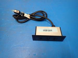 lot 21 image: Generic Power Strip 