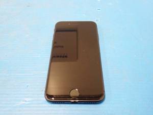 lot 35 image: Apple&nbspiphone 8 A1863  64GB of storage  Cellular Carrier Unlocked  no cables  light scratches on screen