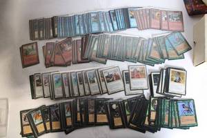 lot 6 image: Lot of Vintage Magic The Gathering Trading Cards