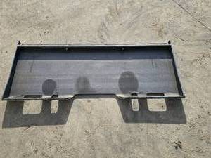 lot 33 image: Wolverine Skid Steer Adapter Plate Heavy Back Plate
