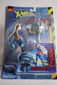 lot 20 image: Vintage X-Men Robot Fighters Storm Action Figure with Accessories