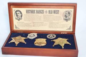 lot 227 image: Set of 5 Historic Old West Replica Badges in Wood Case