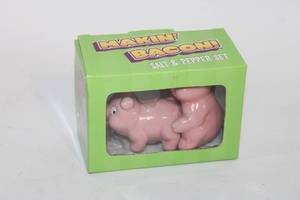 lot 231 image: Makin Bacon Pig Salt & Pepper Shaker Set