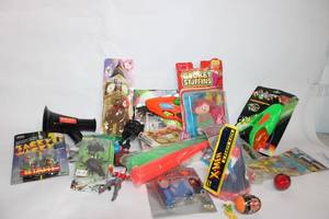 lot 245 image: Assorted Vintage Collectible Toy Collection